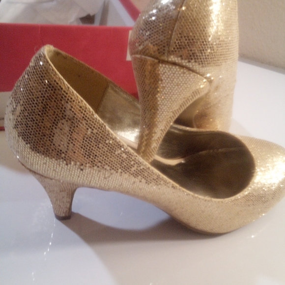 Mix No 6 Glitter Gold Party Pumps Size 6M like new. - Picture 2 of 7